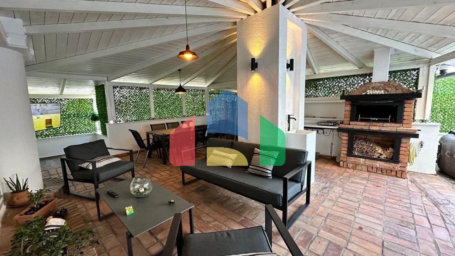 Пентхаус 3+1 с террасой, Мали Робит, 78+134 м.кв