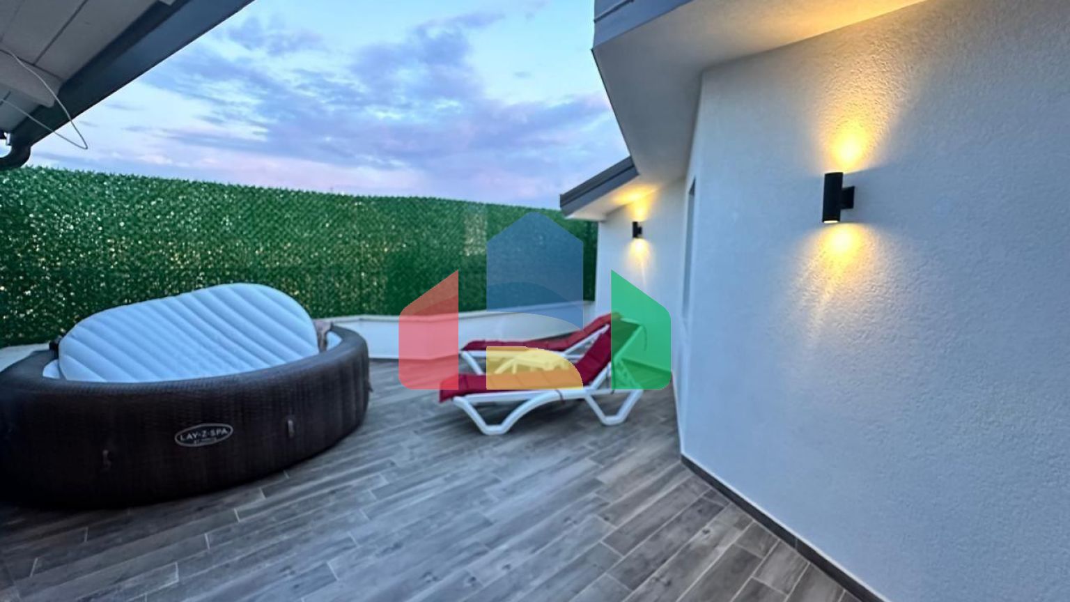 Пентхаус 3+1 с террасой, Мали Робит, 78+134 м.кв