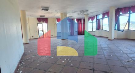 Отель в Черрете, 1750 м.кв