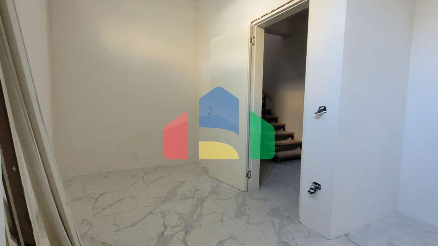 3+1 с двумя санузлами, р-н Пляж, 144 м.кв