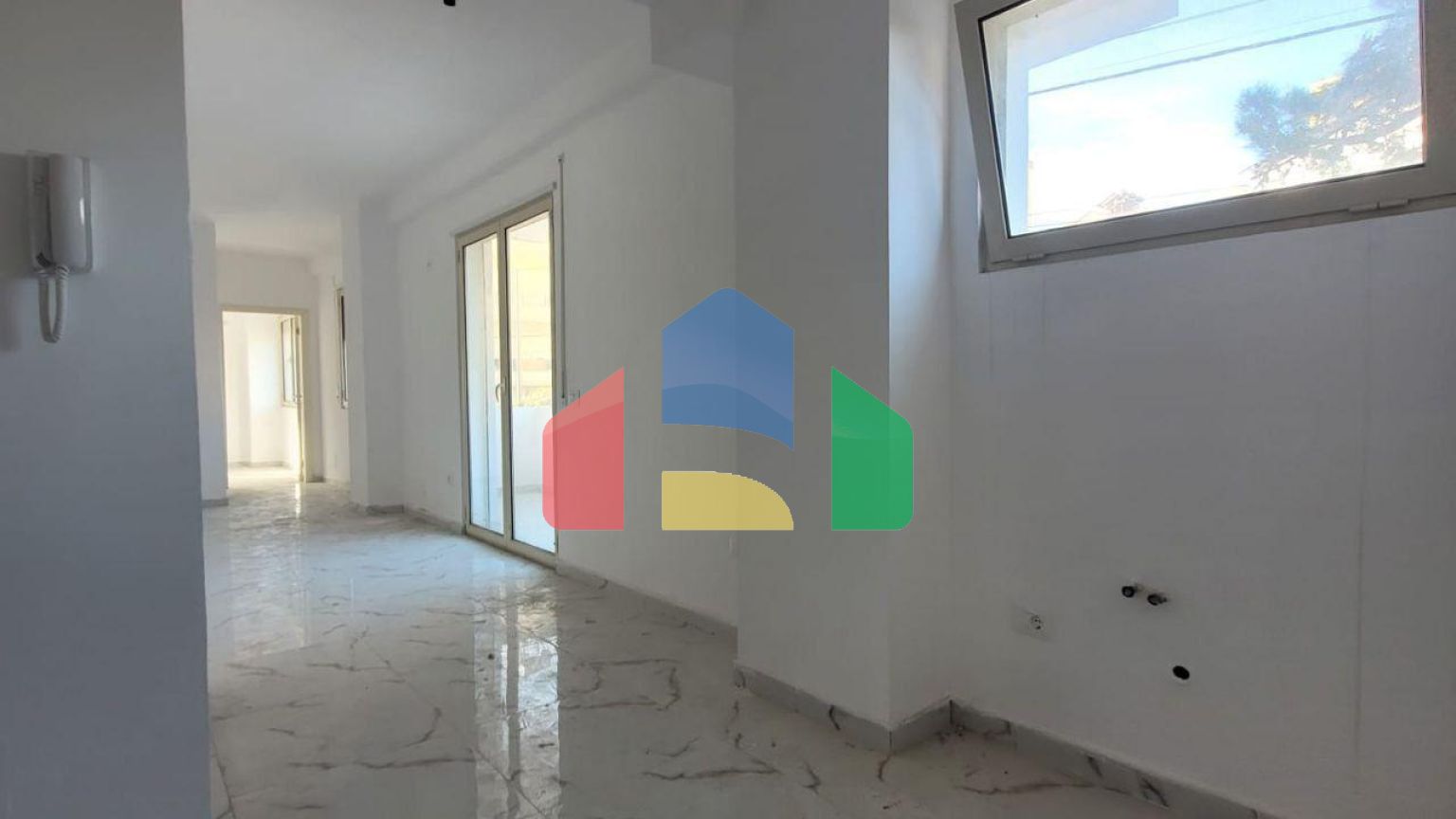 3+1 с двумя санузлами, р-н Пляж, 144 м.кв