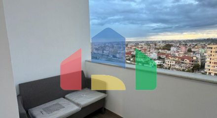 1+1 с ремонтом, р-н Пляж Иллирия, 69 м.кв