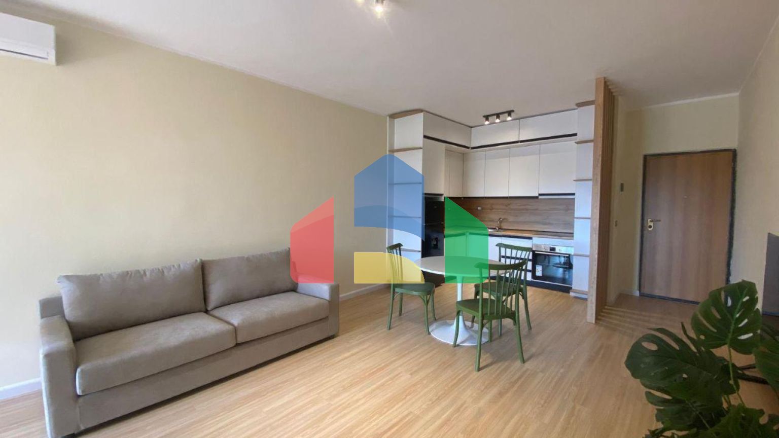 1+1, Пляж, 74 м.кв