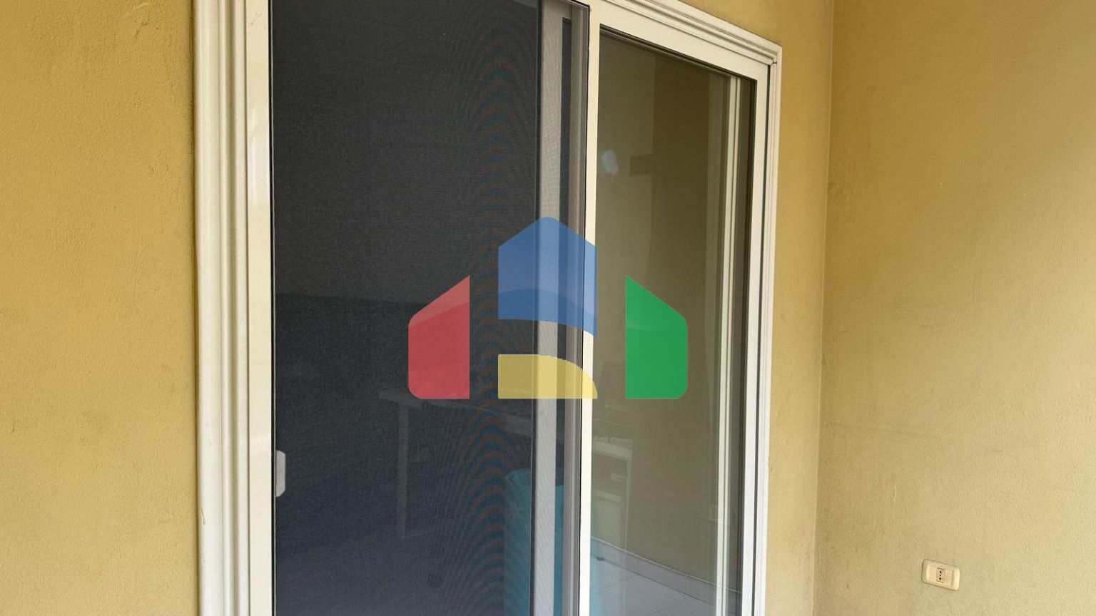 1+1 с балконом, р-н Шкемби в доме Колизей, 42 м.кв