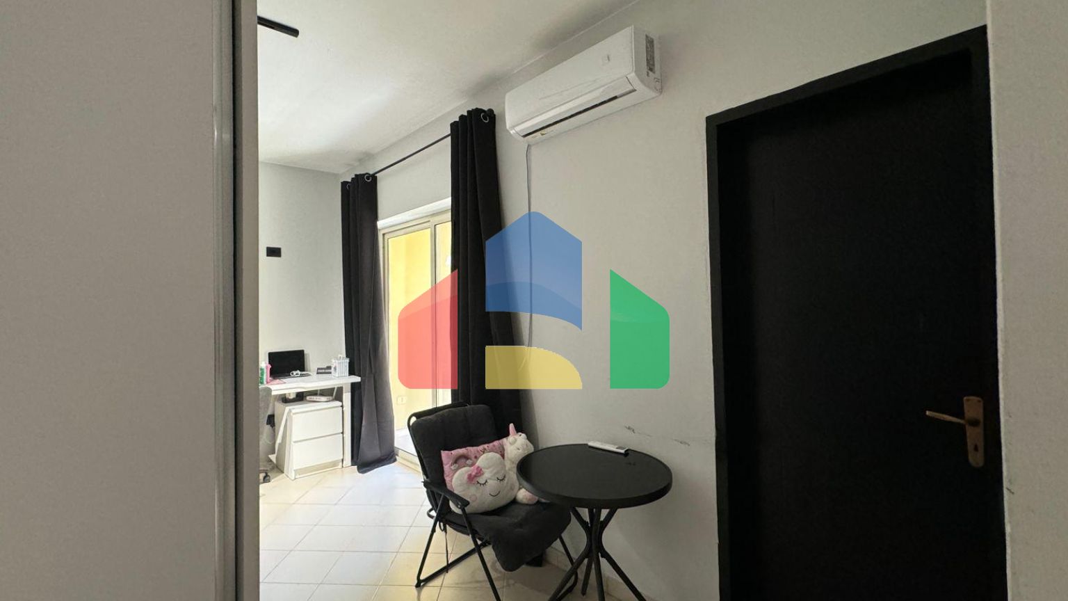 1+1 с балконом, р-н Шкемби в доме Колизей, 42 м.кв