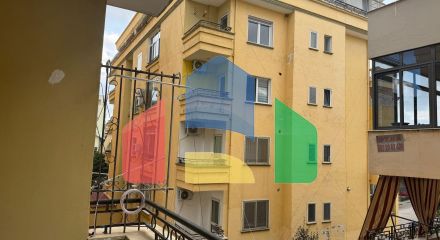 1+1 с балконом, р-н Шкемби в доме Колизей, 42 м.кв