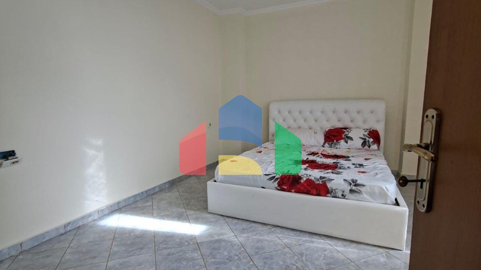 2+1 с балконом и видом на море, Shkembi I Kavajes, 109м.кв