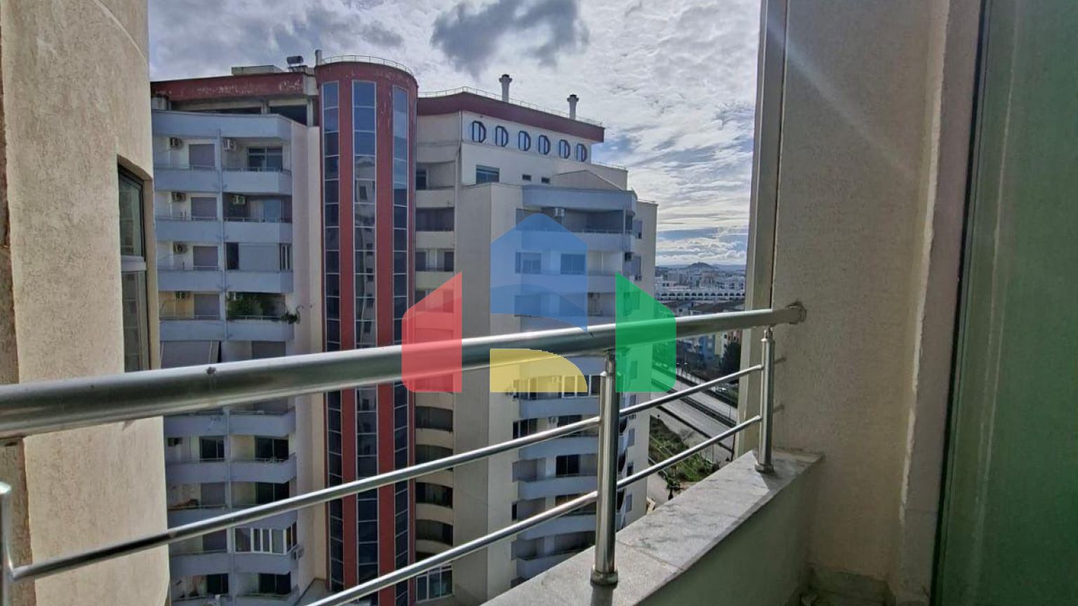 2+1 с балконом и видом на море, Shkembi I Kavajes, 109м.кв