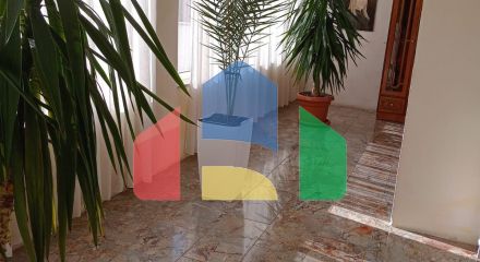 Дом двухэтажный в городе Дуррес, 420 м.кв