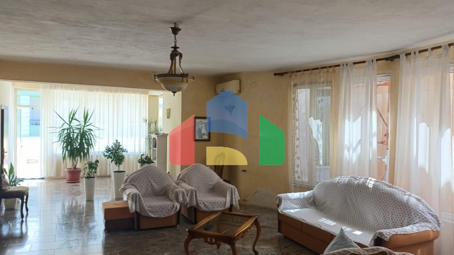 Дом двухэтажный в городе Дуррес, 420 м.кв