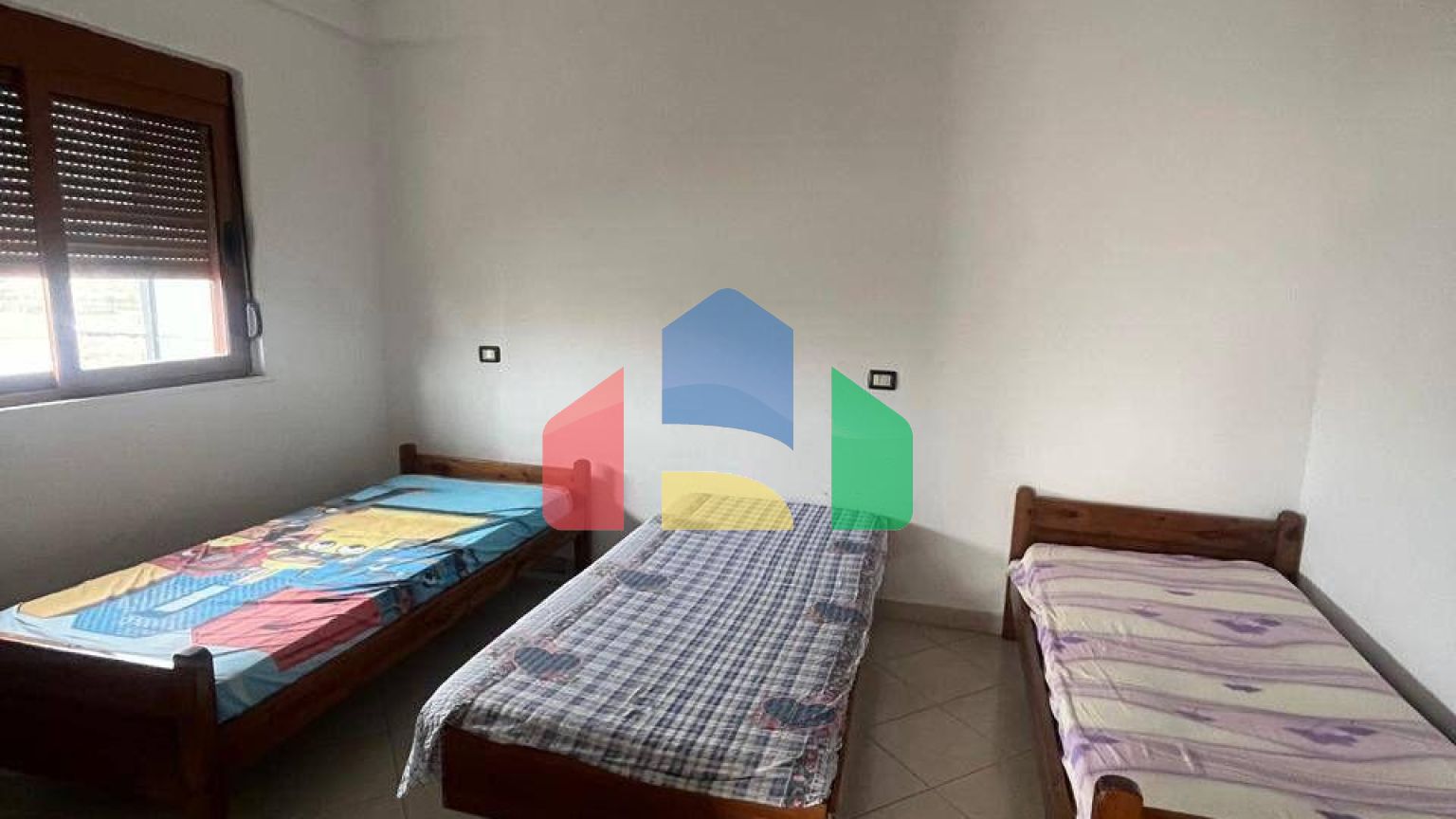 1+1  с балконом, Мали Робит, 65 м.кв