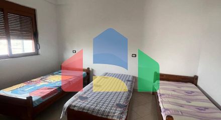 1+1  с балконом, Мали Робит, 65 м.кв