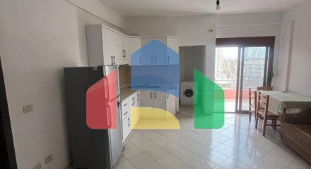 1+1  с балконом, Мали Робит, 65 м.кв