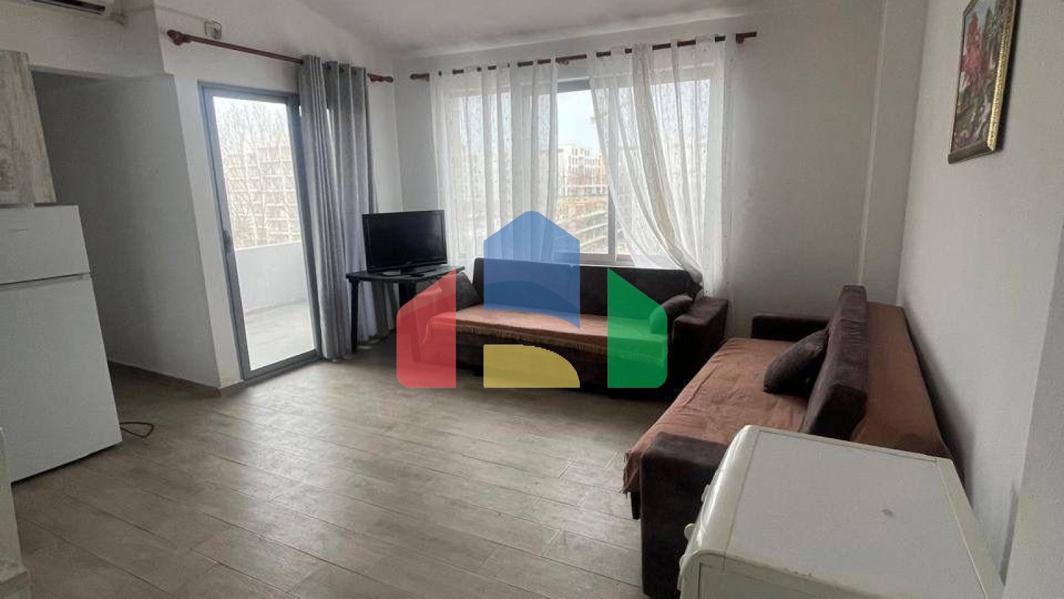 1+1  с балконом, Мали Робит, 65 м.кв