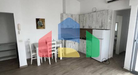 1+1  с балконом, Мали Робит, 65 м.кв