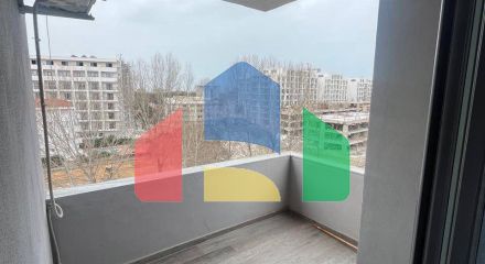 1+1  с балконом, Мали Робит, 65 м.кв