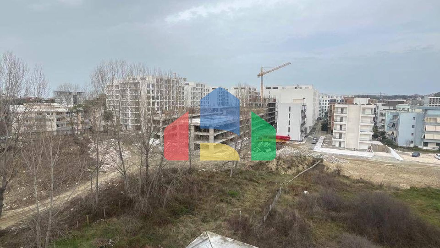 1+1  с балконом, Мали Робит, 65 м.кв