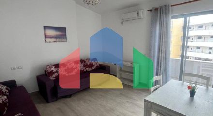 1+1  с балконом, Мали Робит, 65 м.кв