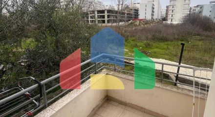 1+1  с балконом, Мали Робит, 65 м.кв