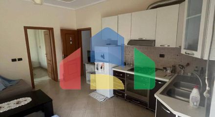 1+1  с балконом, Мали Робит, 65 м.кв