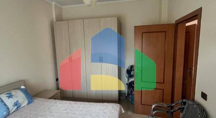 1+1  с балконом, Мали Робит, 65 м.кв