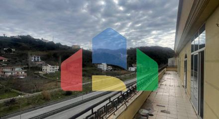 250 м.кв. + 150 м.кв. терраса на последнем этаже, Shkembi I Kavajes