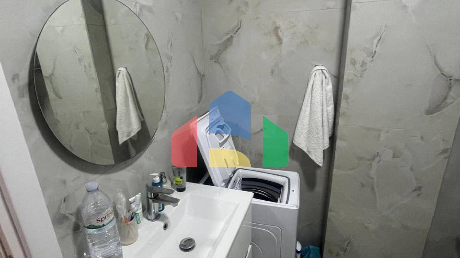 2+1 с балконом, Shkembi I Kavajes, 59м.кв