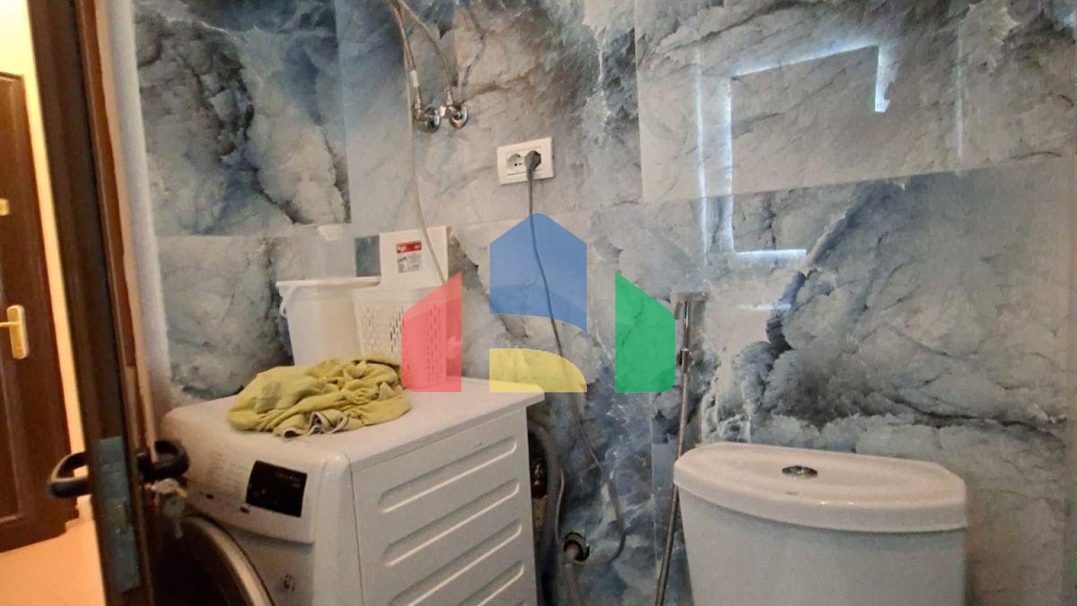 1+1 с балконом, Shkembi i Kavajes, 36 м.кв