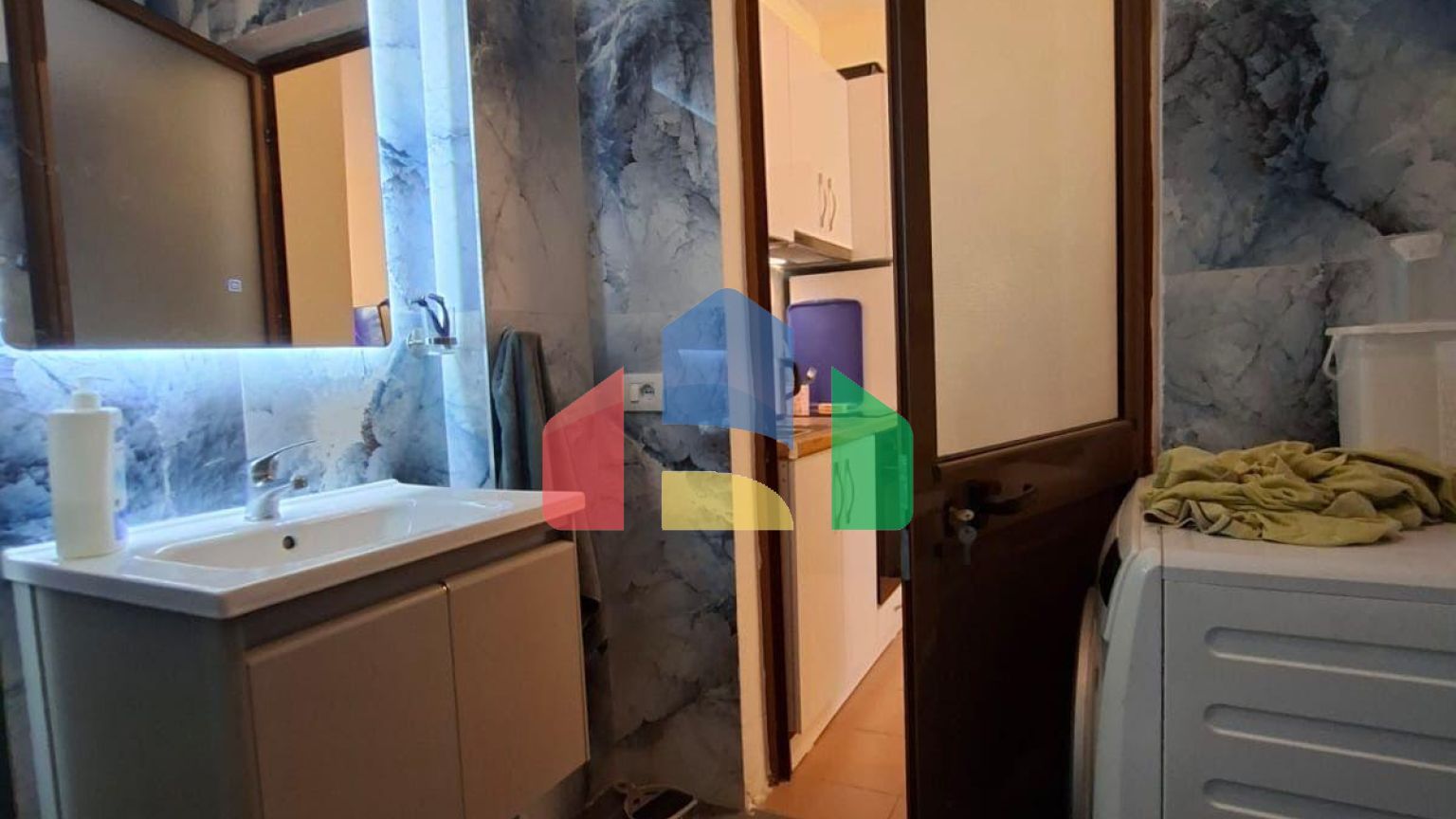 1+1 с балконом, Shkembi i Kavajes, 36 м.кв