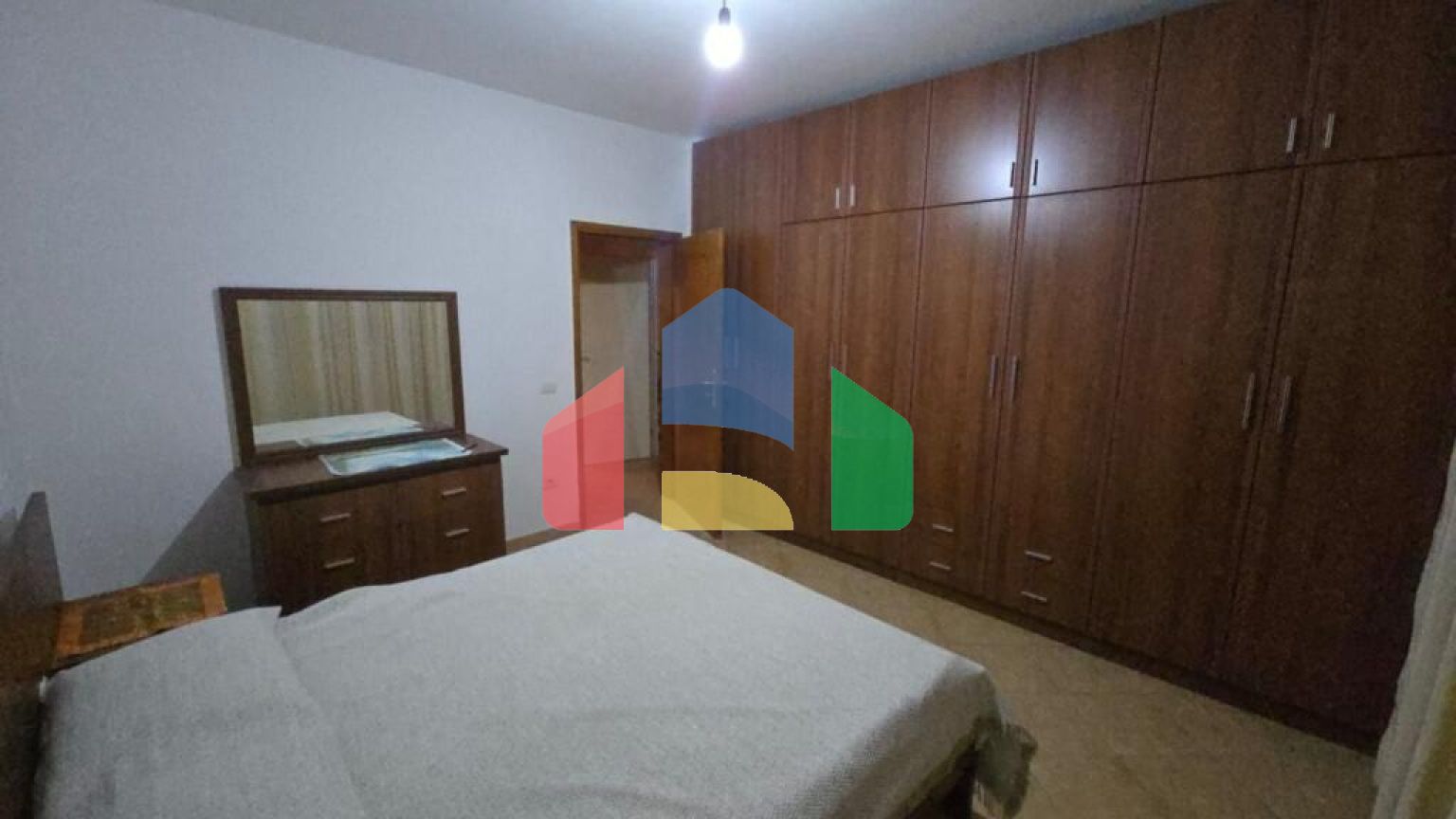 2+1 с балконом, р-н Центр Дурреса, 89 м.кв.