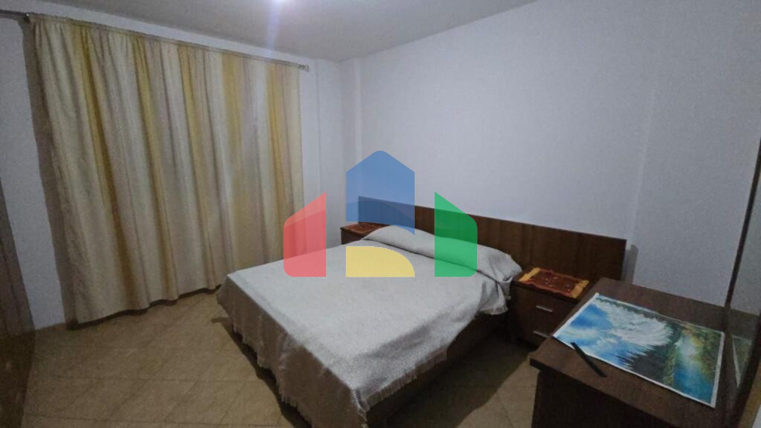 2+1 с балконом, р-н Центр Дурреса, 89 м.кв.