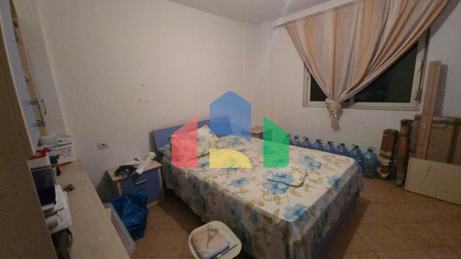 2+1 с балконом, р-н Центр Дурреса, 89 м.кв.