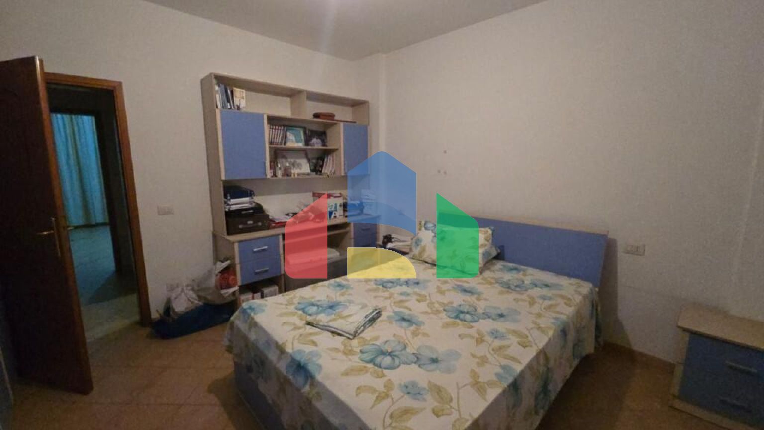 2+1 с балконом, р-н Центр Дурреса, 89 м.кв.