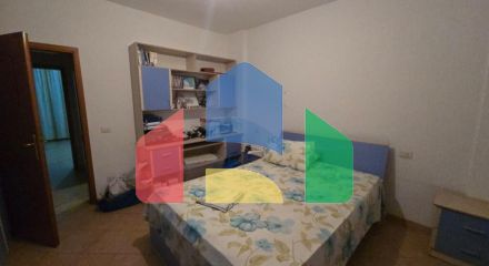 2+1 с балконом, р-н Центр Дурреса, 89 м.кв.