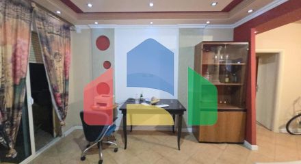 2+1 с балконом, р-н Центр Дурреса, 89 м.кв.