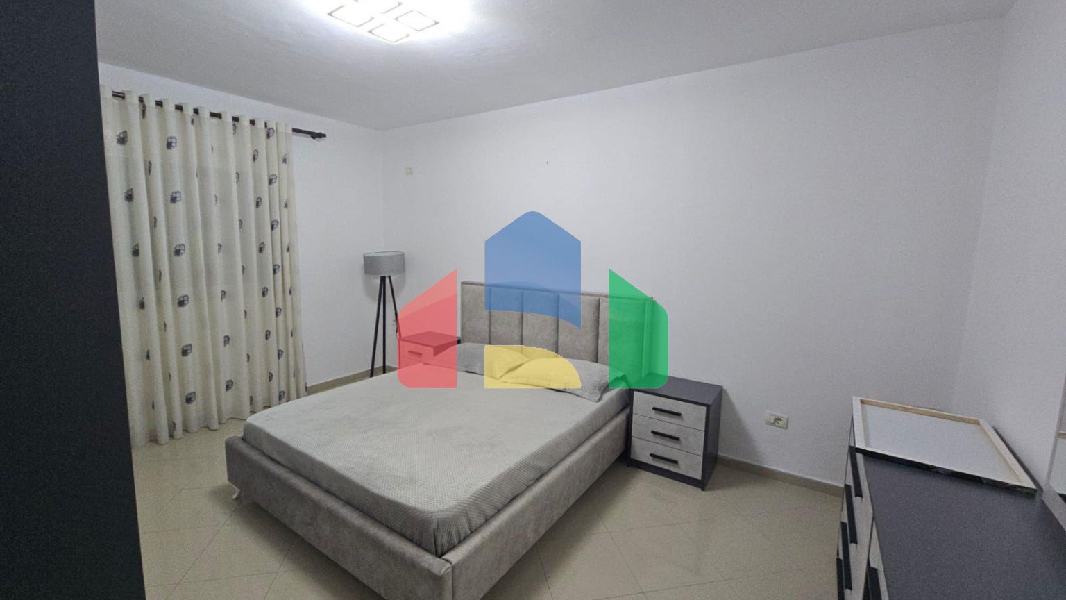 2+1, р-н Центр Дурреса, 80 м.кв.