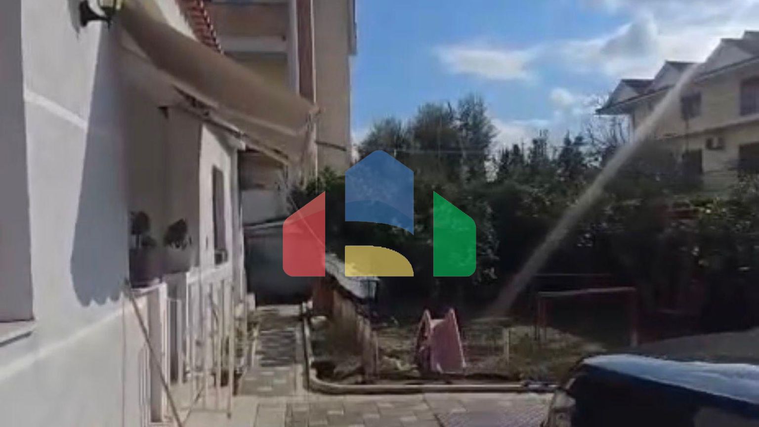 Дом 3+1+2 с участком, Пляж, 117 м.кв. и 840 м.кв. земля