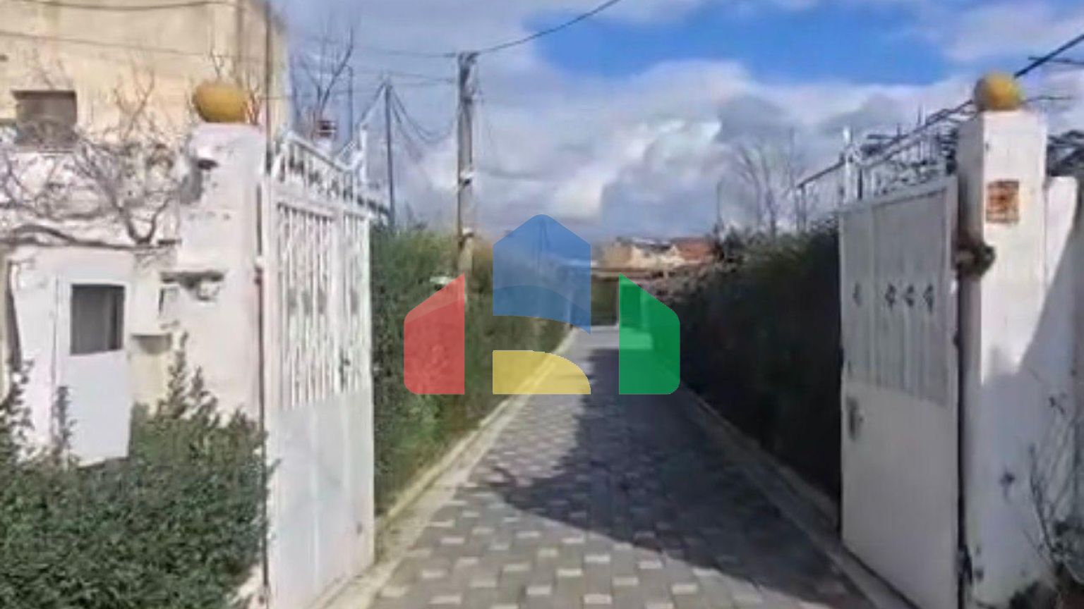 Дом 3+1+2 с участком, Пляж, 117 м.кв. и 840 м.кв. земля