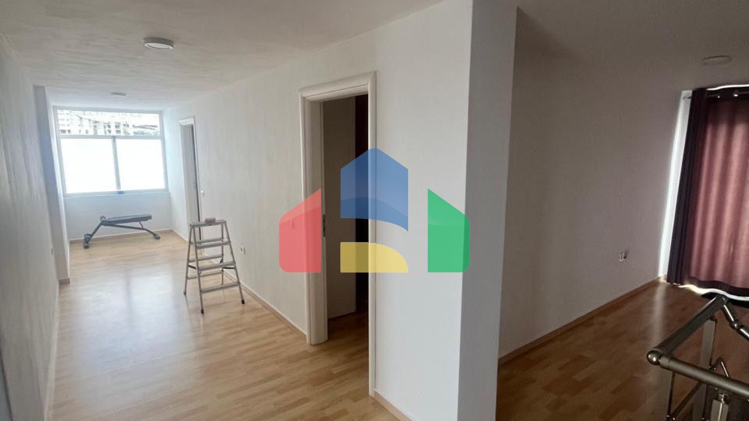 2+1+2 дуплекс с видом на море, Shkembi i Kavajes, 182 м.кв