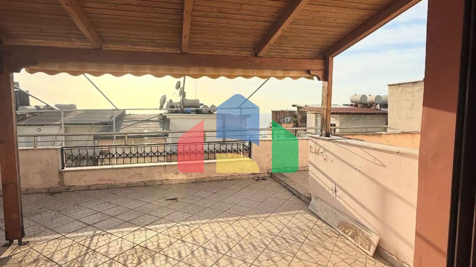 2+1 с двумя балконами, Shkembi Kavajes, 120 м.кв