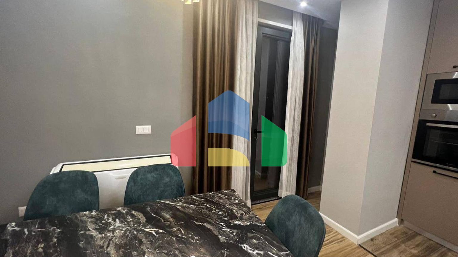 2+1 с видом на море и 2мя санузлами, р-н Волга, 132 м.кв