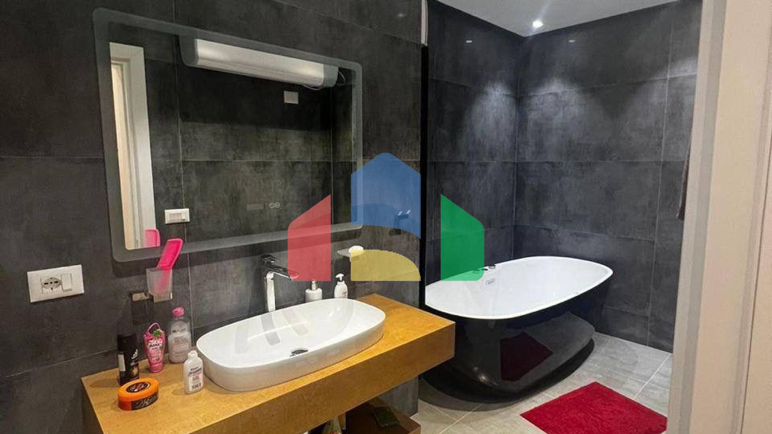 2+1 с видом на море и 2мя санузлами, р-н Волга, 132 м.кв