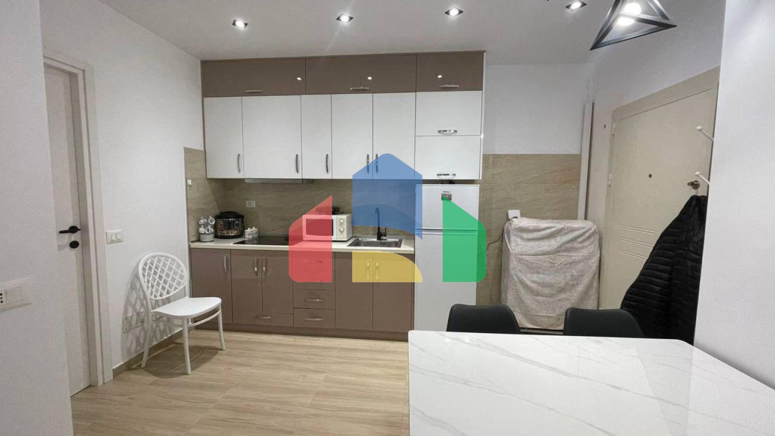 1+1 с отдельным входом, Golem, 49,2 м.кв