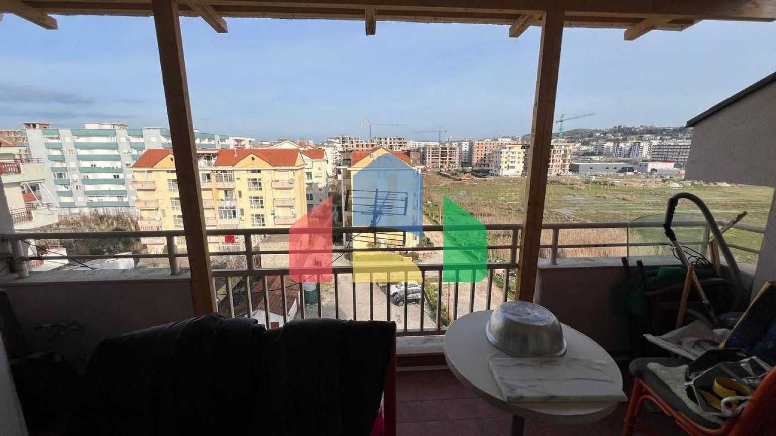 1+1 с балконом, Golem, 75 м.кв