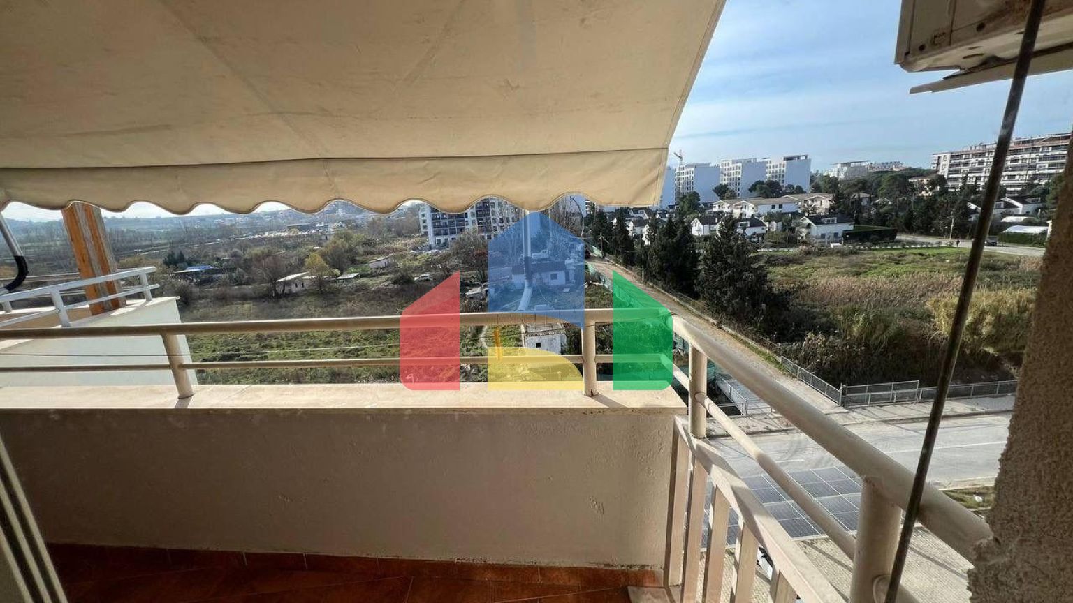 1+1 с балконом, Golem, 75 м.кв