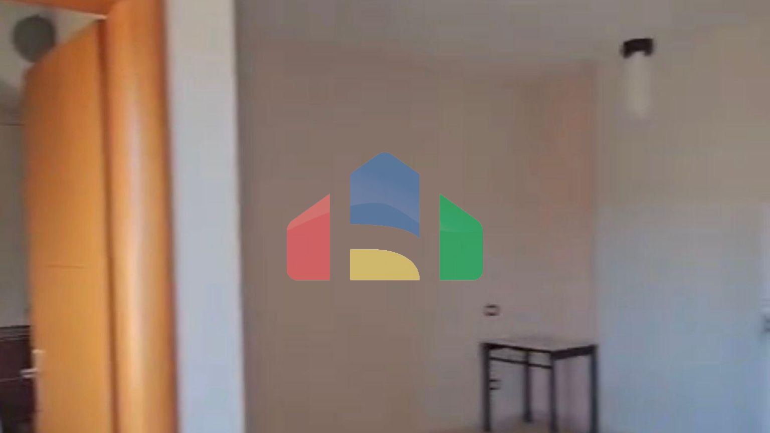 2+1+2 с балконом,  в центре Durres, 110 м.кв