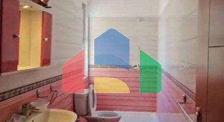 2+1+2 с балконом,  в центре Durres, 110 м.кв