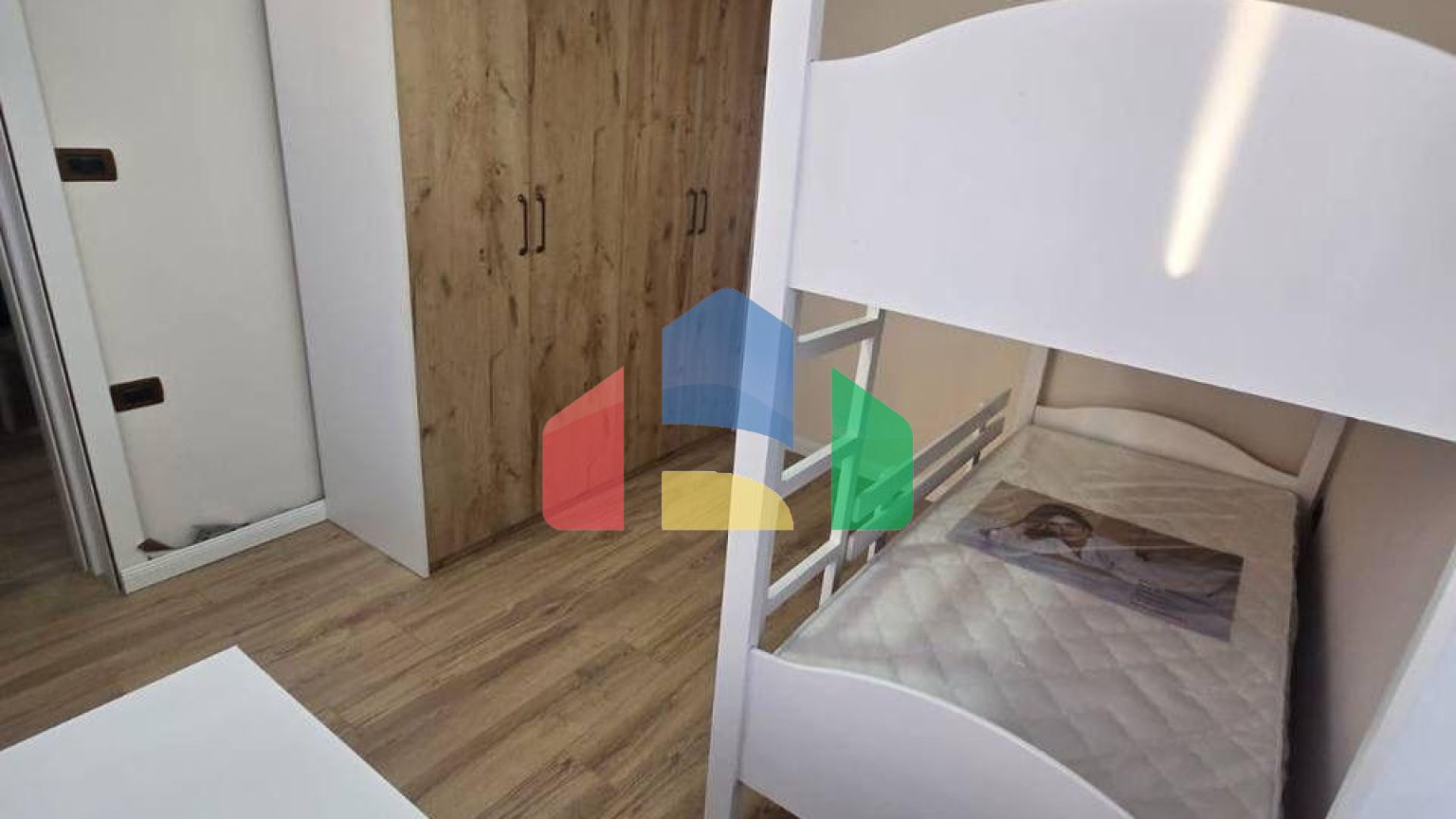 2+1+отдельная кухня с балконом, р-н Пляж, Illiria, 98 м.кв