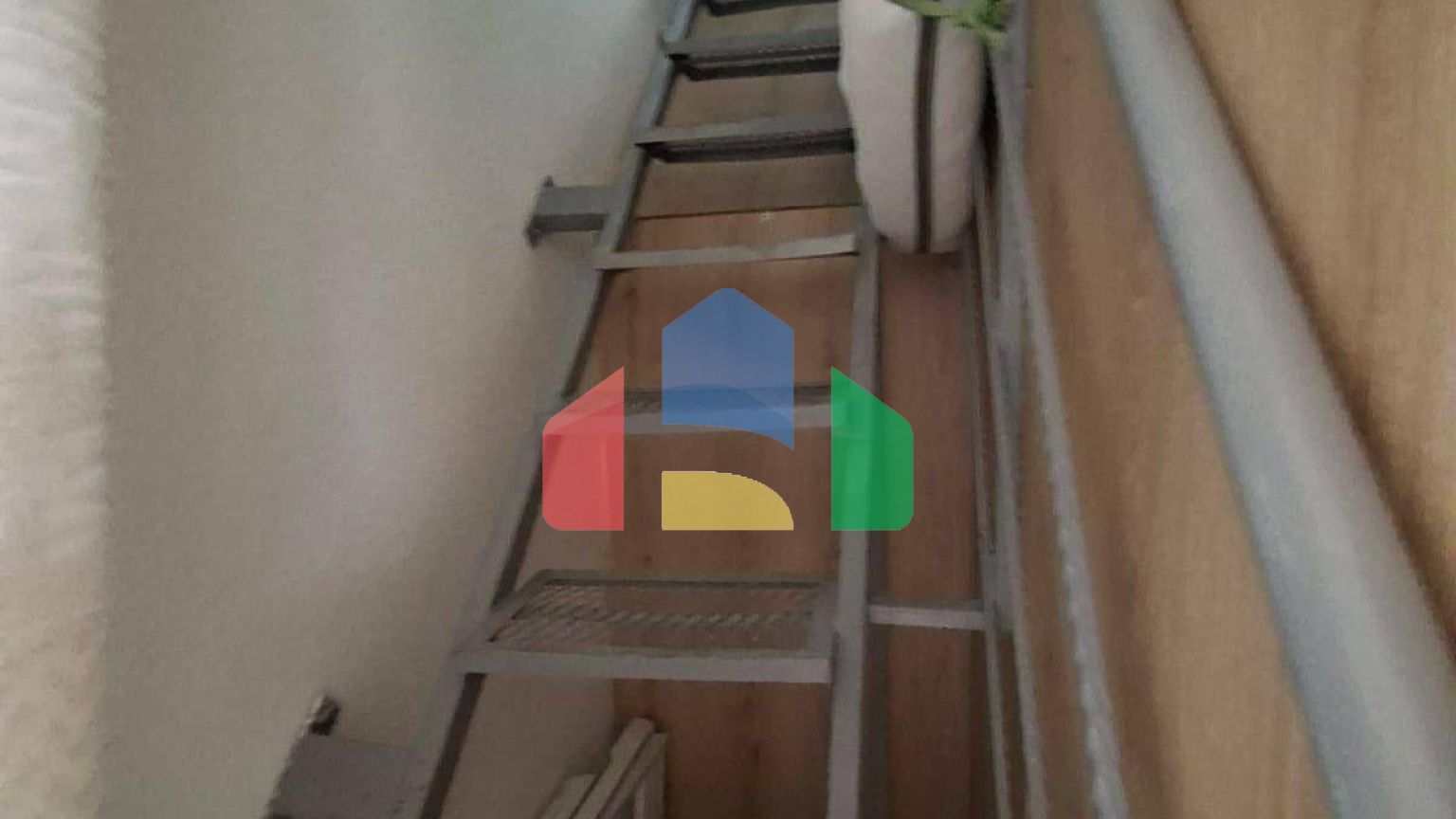 2+1 с балконом, р-н Шкемби, 100 м.кв