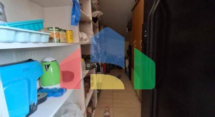 2+1 с балконом, р-н Шкемби, 100 м.кв